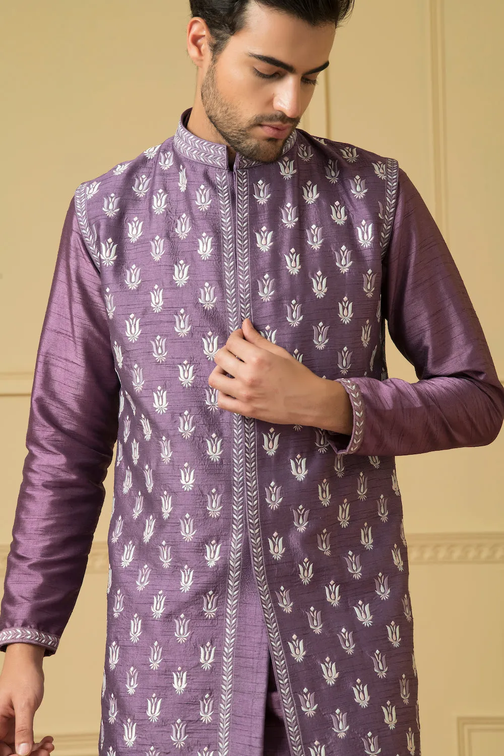 Men's Purple Embroidered Nehru Jacket And Kurta Set - Hilo Design