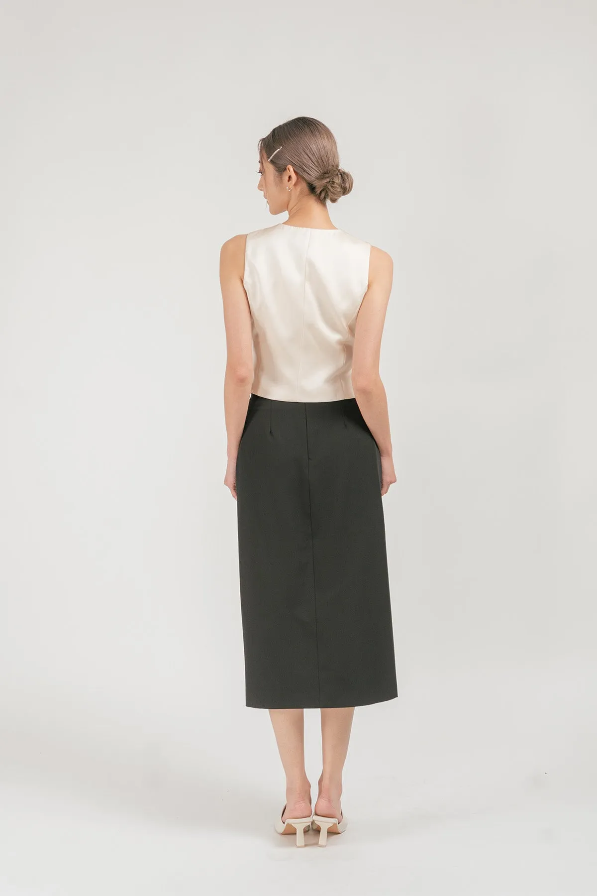 Onerra Midi Pencil Skirt